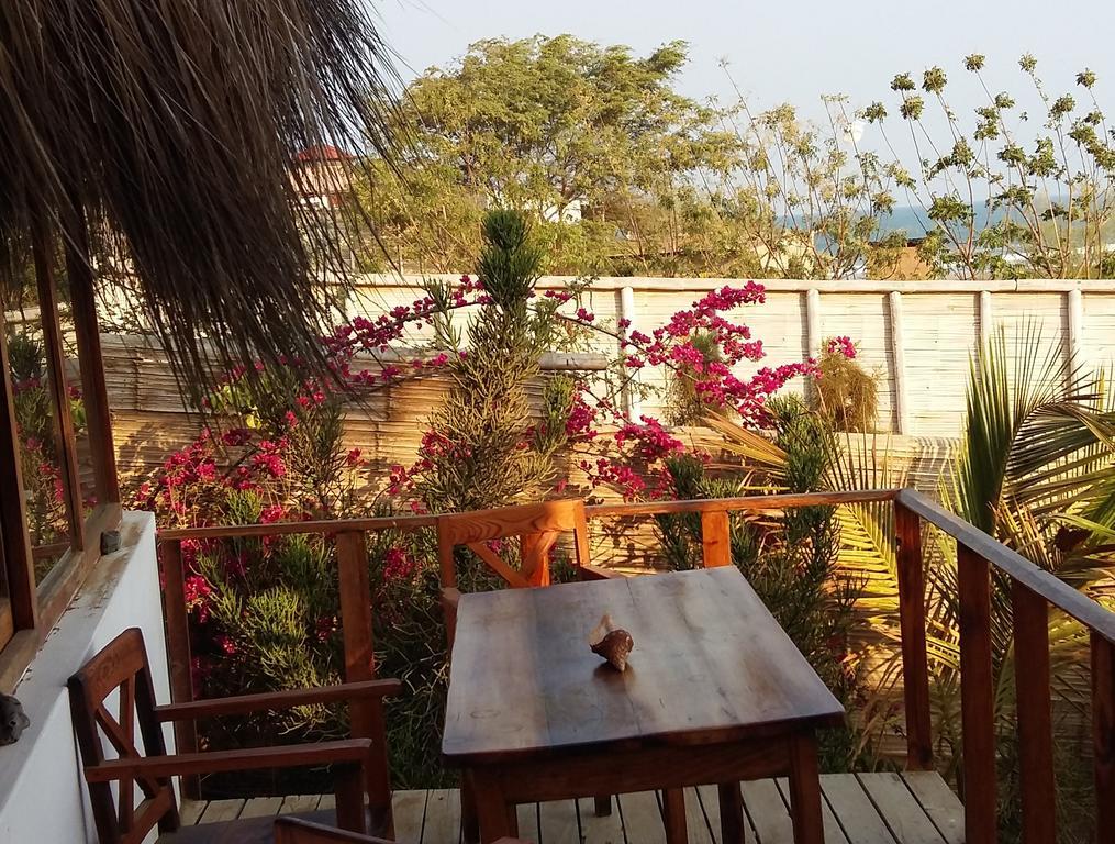 Lapa Lapa Lobitos Bungalows酒店 外观 照片